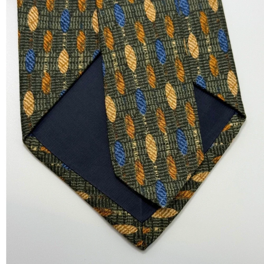 Jos A Bank Silk Necktie 4